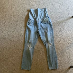 H&M distressed maternity jeans. Brand new with tags, never worn.